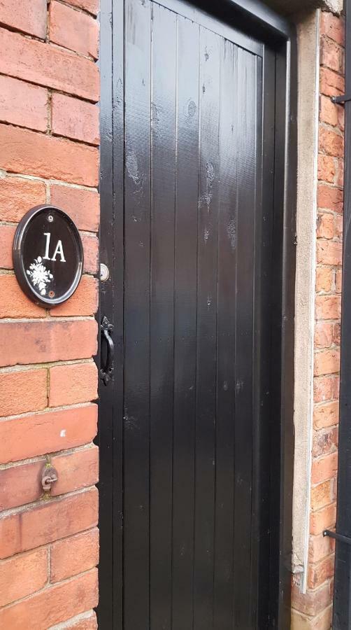 Cosy Apartment In Private Courtyard プレストン エクステリア 写真