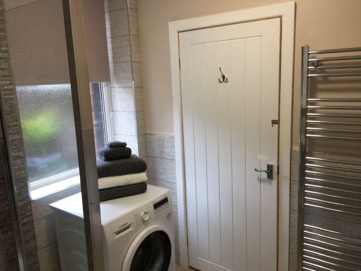 Cosy Apartment In Private Courtyard プレストン エクステリア 写真